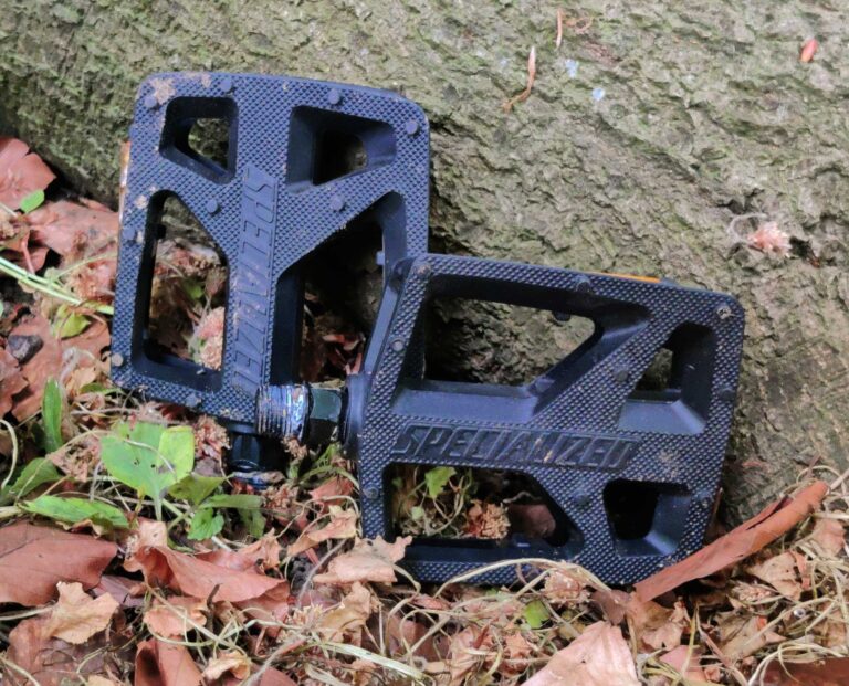 Specialized pedaler til MTB, som følger med en ny cykel